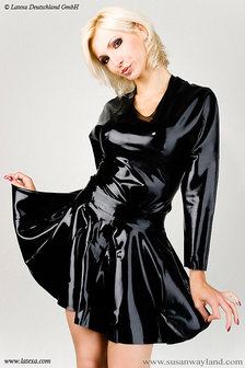 Latex mini rokje met rits 